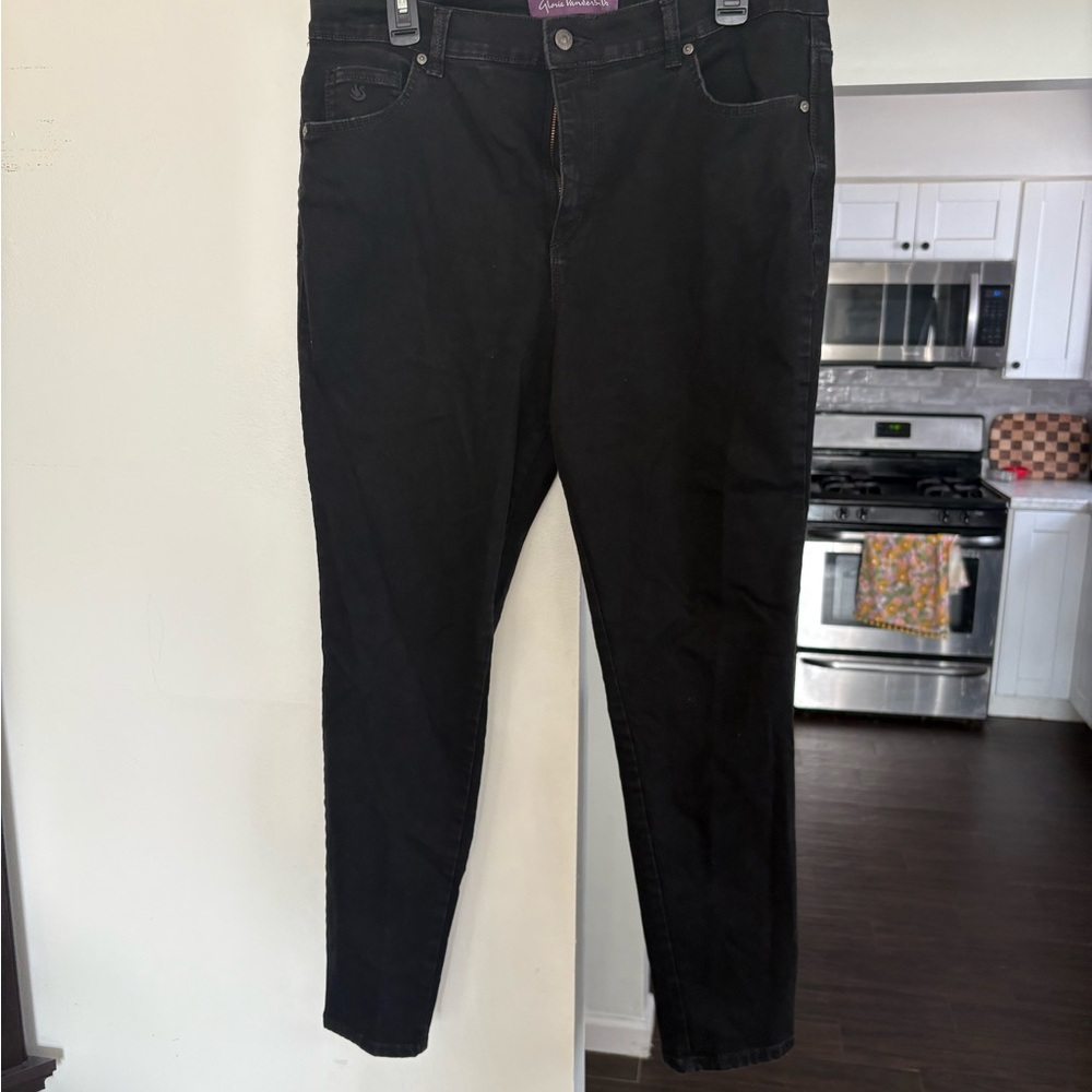 Gloria Vanderbilt Women's Black Skinny Jeans